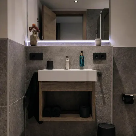 Livalpin Mybase Apartment